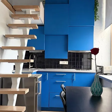 Cozy Loft Studio, One Open Space, In Great Location
