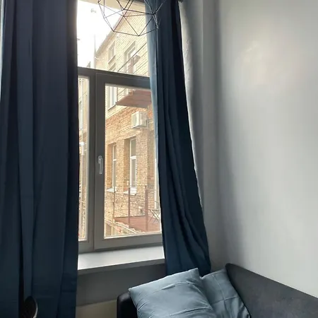 Cozy Loft Studio, One Open Space, In Great Location Apartment *